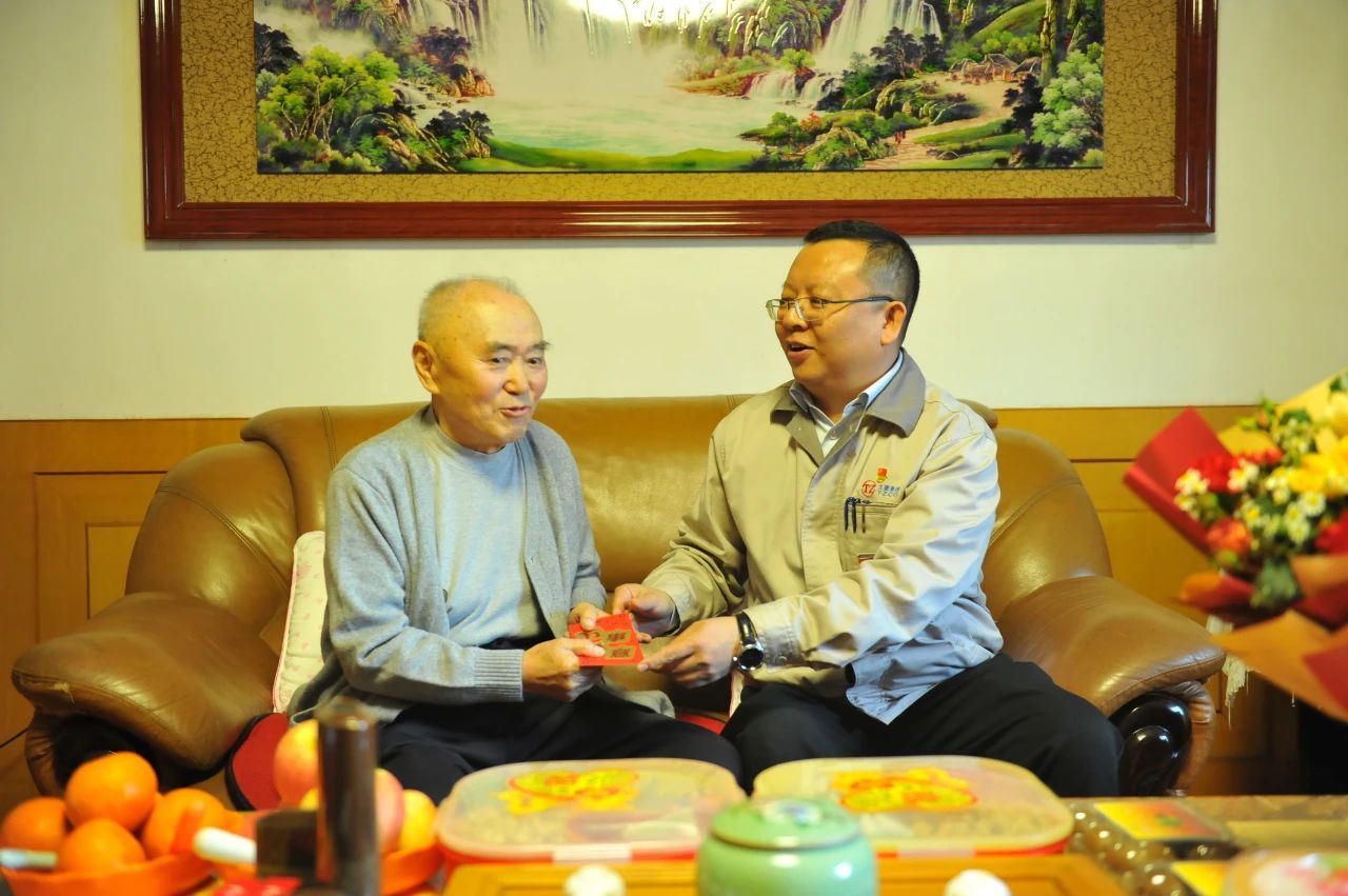 1499E9A5671AC3A178654E6504D_6B974F8F_24C90