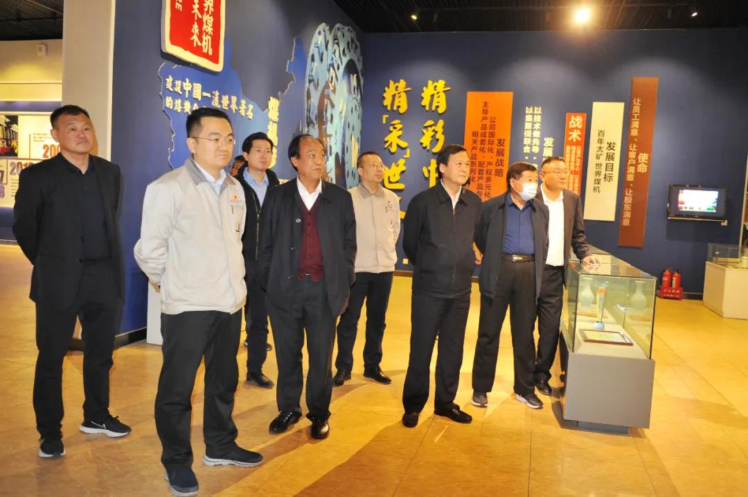 E0DE49CF36C0560629909E4DA35_9B69A504_185F0