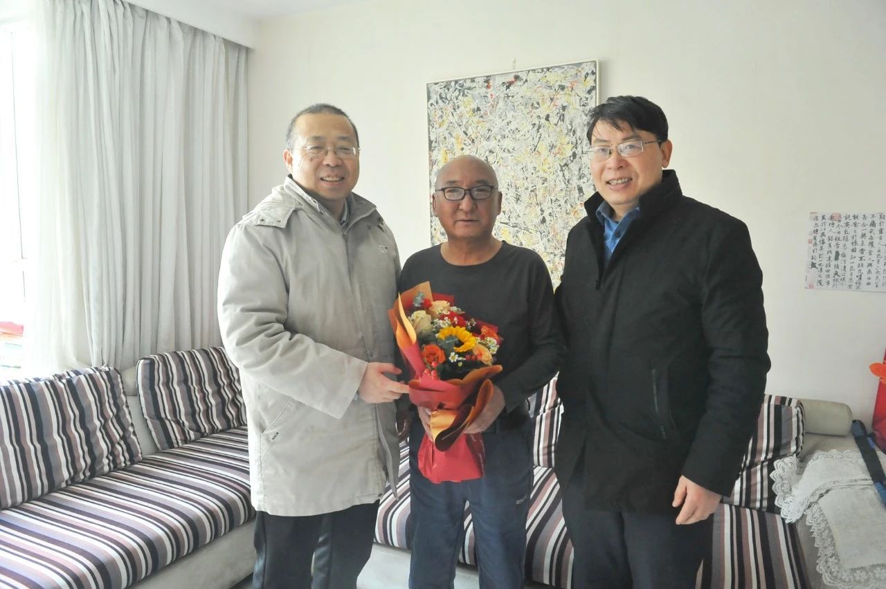 2D1975E555B923C4568C076B67E_F54872AC_237C7