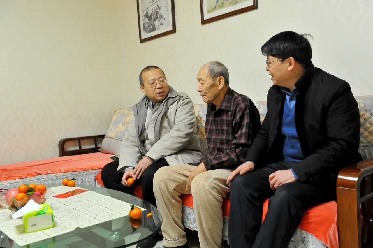 B221DAB3CF8B0CC42A0C88EDA95_C25F8DA2_203AF