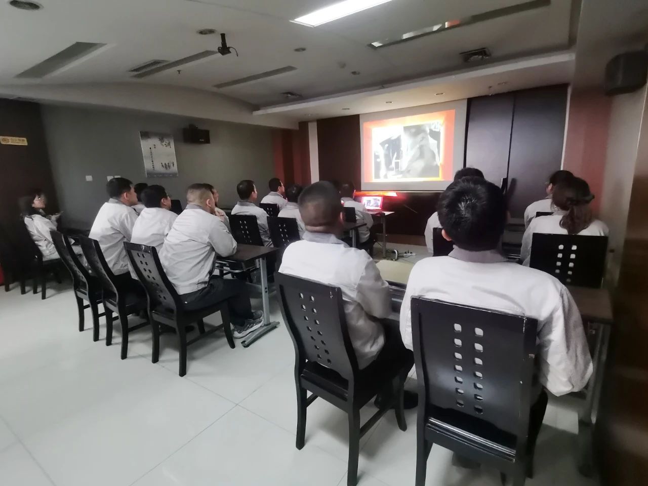 2EDD0E5DCBC71E57D5481CA0635_F48B52E7_1ABEF