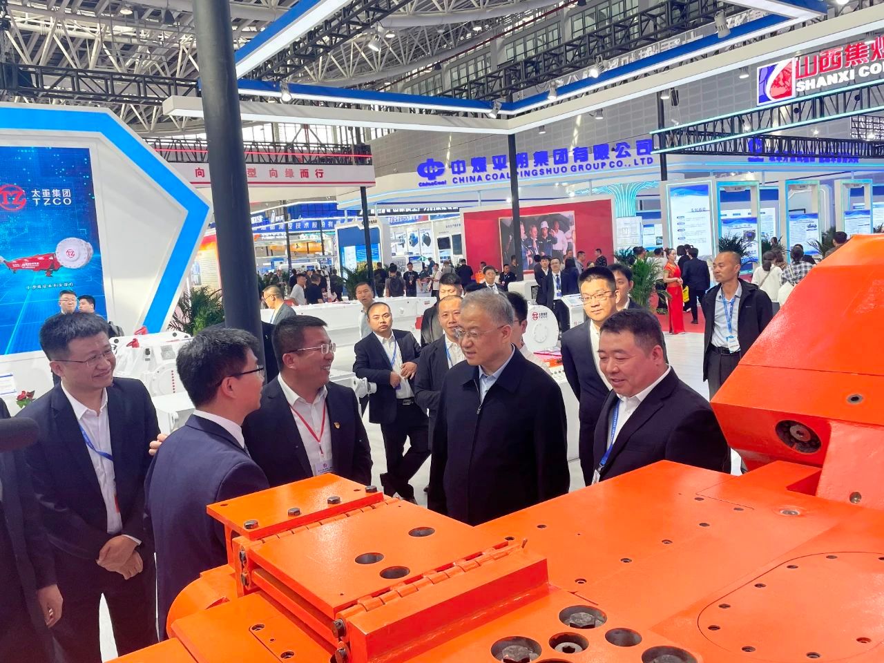 C6DDC8692950FEE4069F66EC5EA_7CDA71BE_40870